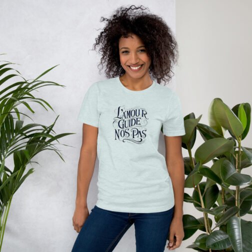 T-shirt personnalisé homme et femme – L'amour guide nos pas – Image 4