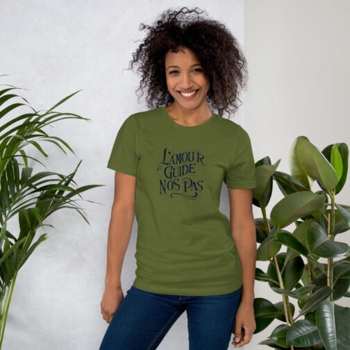 T-shirt personnalisé homme et femme – L'amour guide nos pas – Image 3